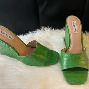 Steve Madden Size 11 Sandals